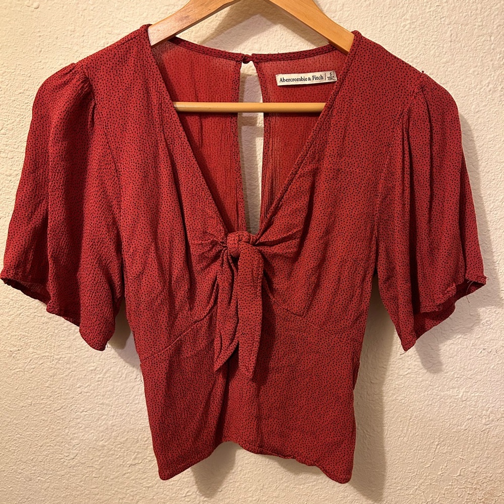 Abercrombie tie front blouse